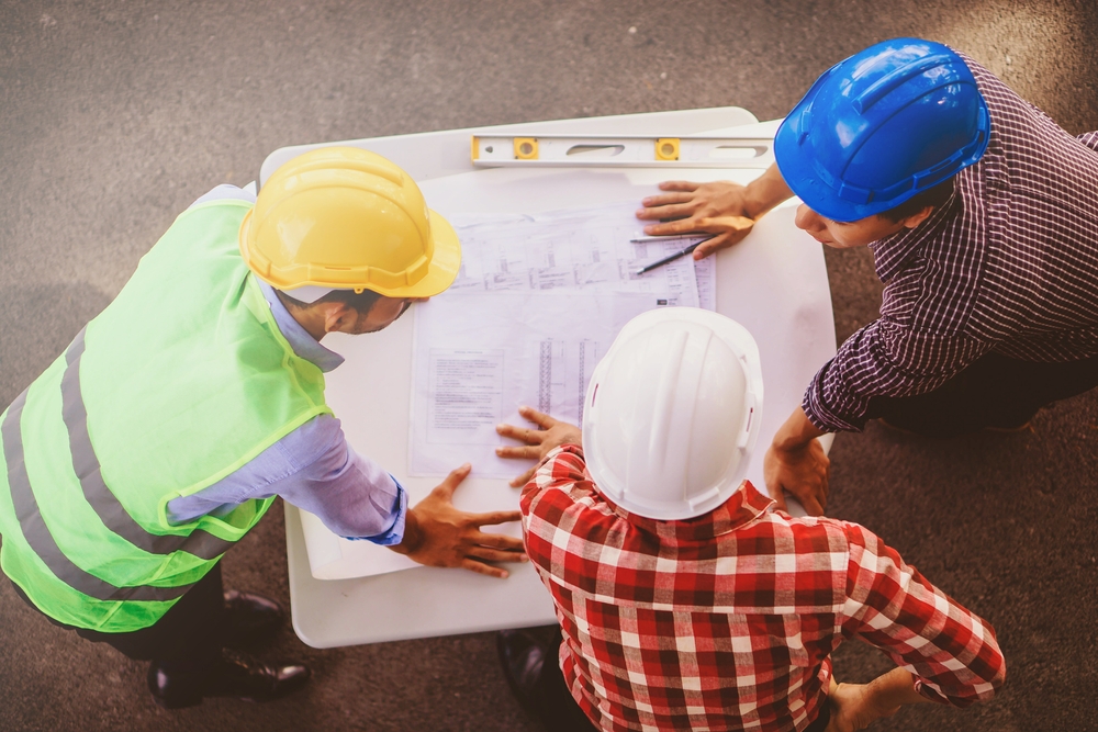 construction project manager salary ranges; how do you become a construction project manager?