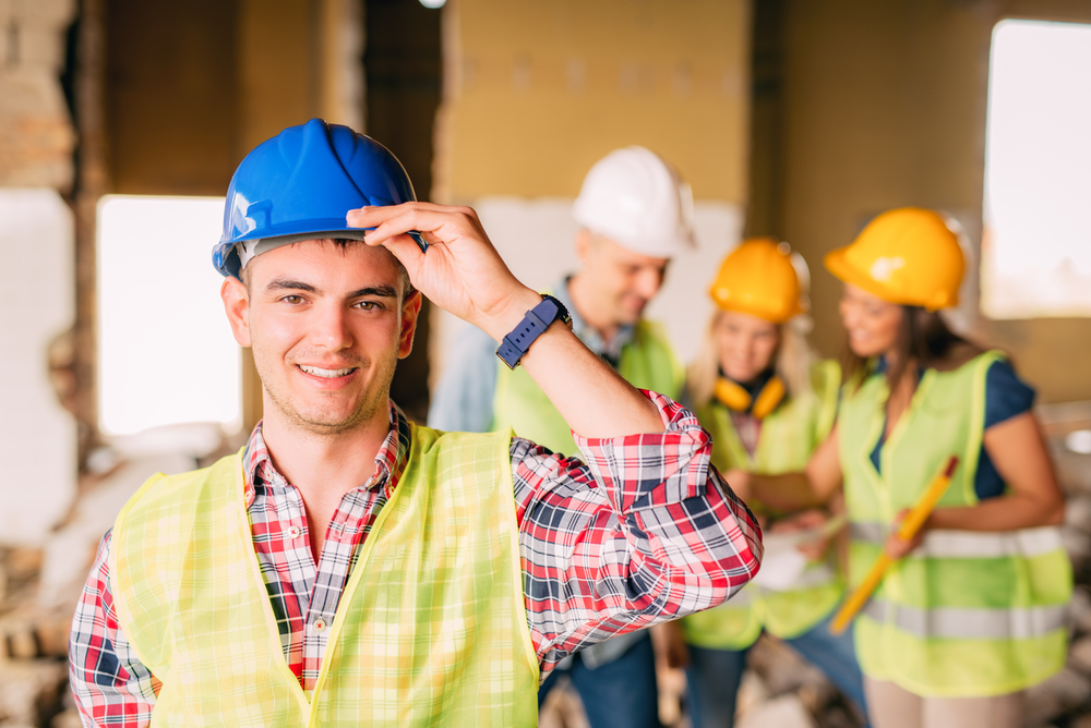 3 Signs You Should Work in Commercial Construction for a Living; construction field, construction industry, labor shortage